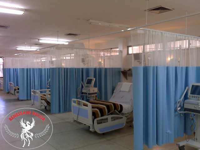 Foto 1 - Trilho curvo para cortina divisoria hospitalar